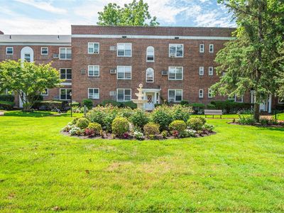 221 Middle Neck Road #G5