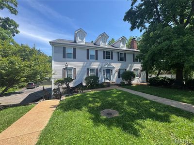 809 N Hanley Rd APT C
