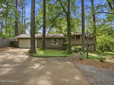 2115 Meadowbrook Rd