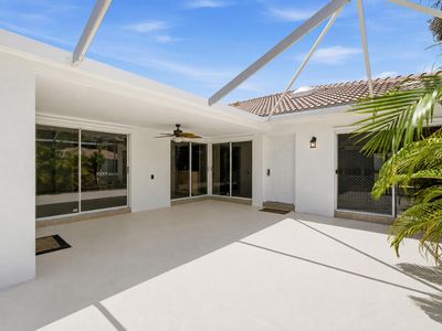 10701 Chapman Oak Court