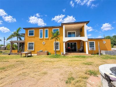 4400 Canadiana Ln