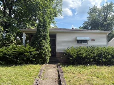 908 Clifford Ave