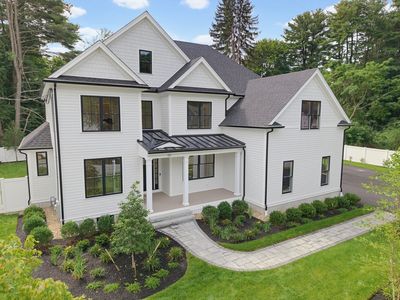 10 Travis Rd