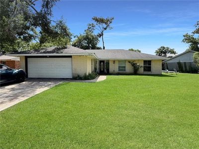 4038 Riviera Dr