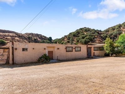 13684 Sierra Hwy