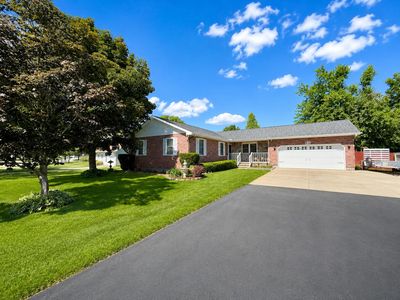 610 Aqua View Dr