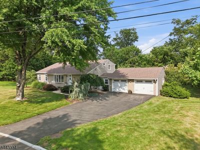 15 Deerhead Dr