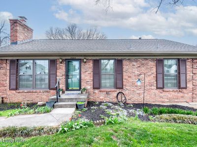 Property at 3003 Pelham Ct, Jeffersontown, KY