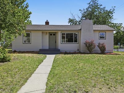 2839 W Sanson Ave