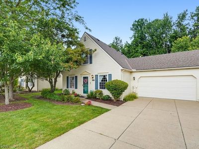 Property at 131 Marwyck Place Ln, Northfield, OH