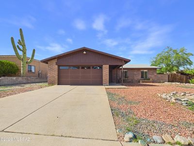 8347 E Ruby Dr
