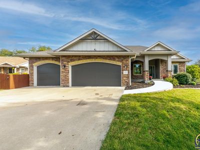 1219 N Pawnee Dr