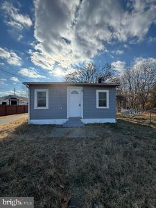 19 Bratton Rd