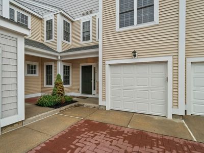 34 Village Dr