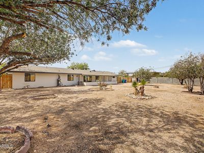 6416 E HOLIDAY Drive