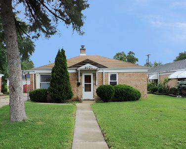 9504 Nerbonne Ave
