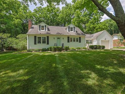 1089 Forest Dr
