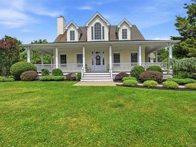 870 Parkview Lane