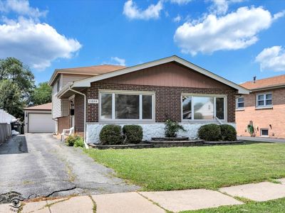 Property at 11044 S Menard Ave, Chicago Ridge, IL