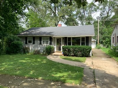 468 N Lakeshore Dr