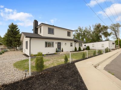 201 E 4th Ave