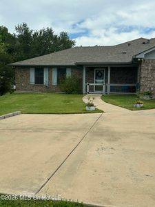 269 Lakeshore Dr