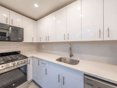 45 Sutton Pl UNIT 15G