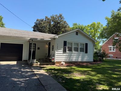 Property at 738 Goltra Ave, Jacksonville, IL