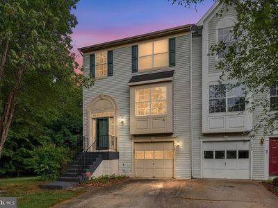 5700 Falls Way Ct