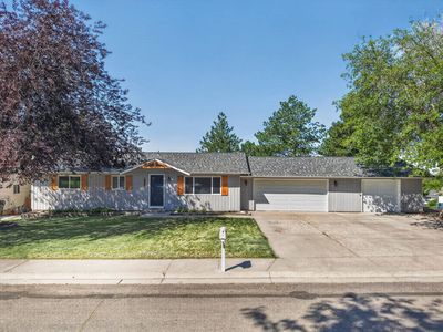 1421 Bluebell Cir