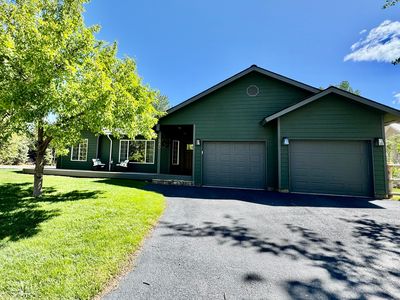 540 Angela Dr