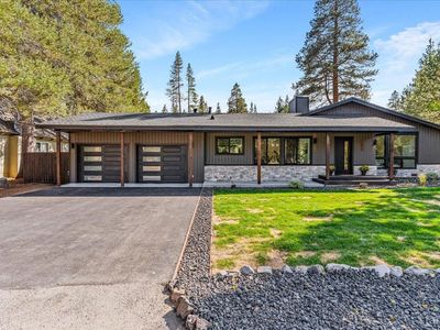 1246 Country Club Dr