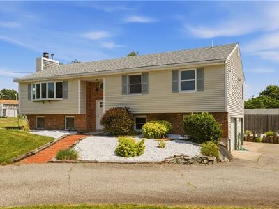 49 Dexter St