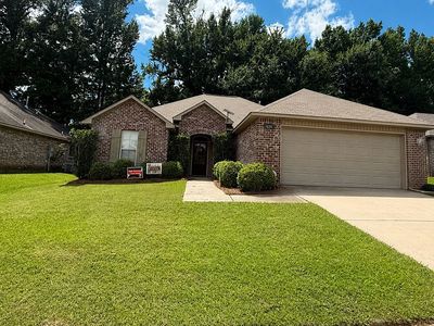 624 Lexington Dr