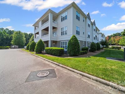 18001 Delmas Dr APT 1F