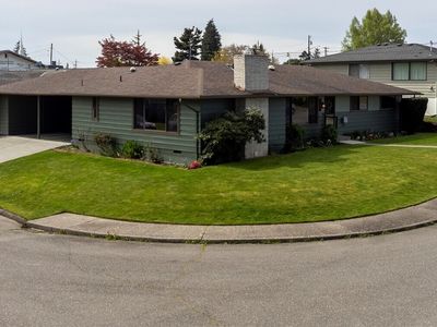 2222 Jade Avenue