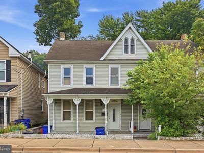 323 E Potomac St