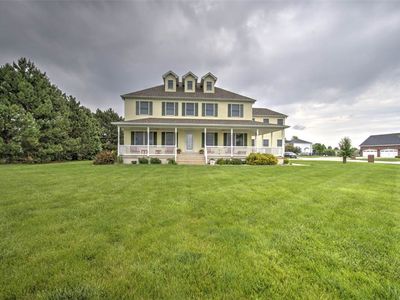 1180 Greenbrier Blvd