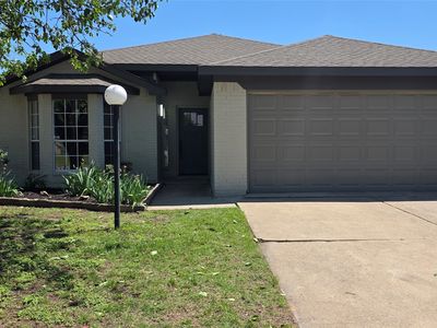 8194 Waterside Trl