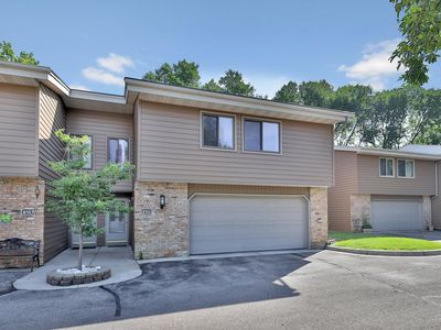 8355 Mitchell Rd