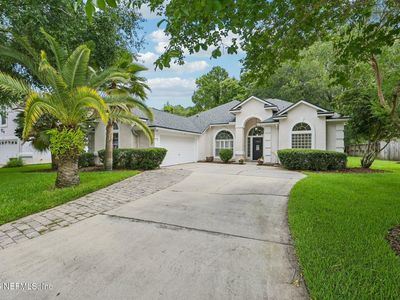 1867 WILLESDON Drive E