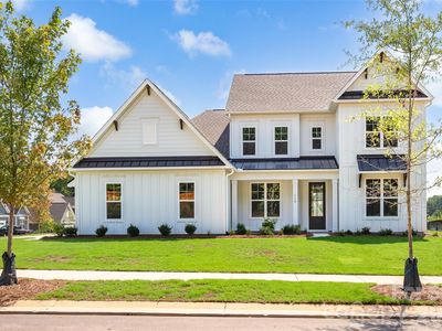 110 Elora Ln