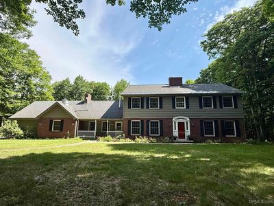27 Oak Hill Dr