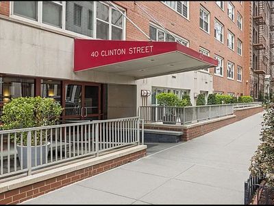40 Clinton St APT 4C