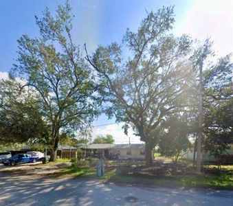 320 W TERRACE AVENUE