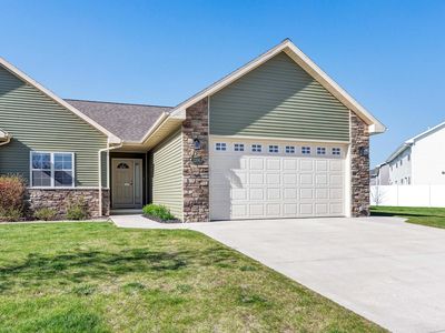 2206 Blue Stem Ln