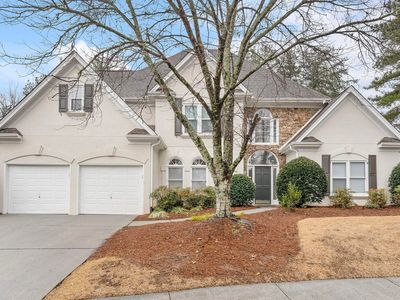1200 Woodlawn Dr NE