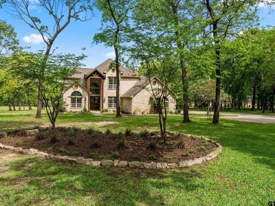 1215 Private Road 5980