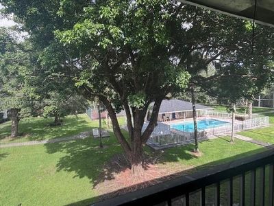 5100 SW 64th Ave APT 202