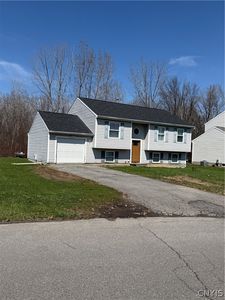 8407 Shoveler Ln